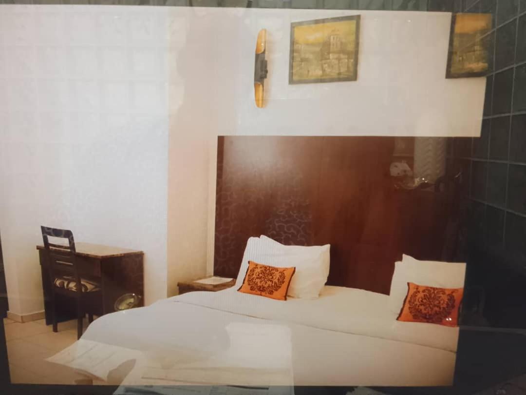 Diamond Lane Hotel Abuja Exterior photo